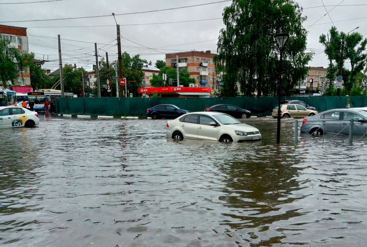 Улицы Дзержинска затопило из-за дождей | 30.06.2023 | Нижний Новгород -  БезФормата