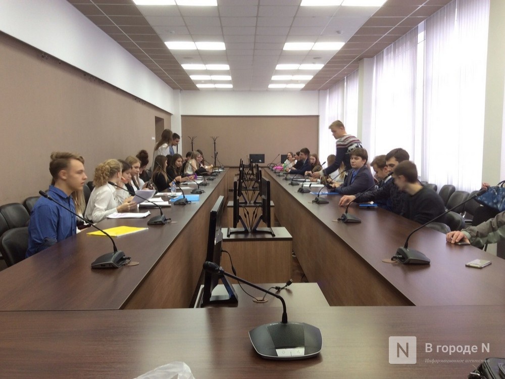 Школьные чаты в Нижнем Новгороде переведут в мессенджер MAX - фото 1