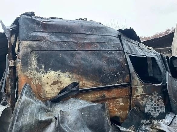 Автомобили и техника на 40 млн рублей сгорели на нижегородском предприятии - фото 1