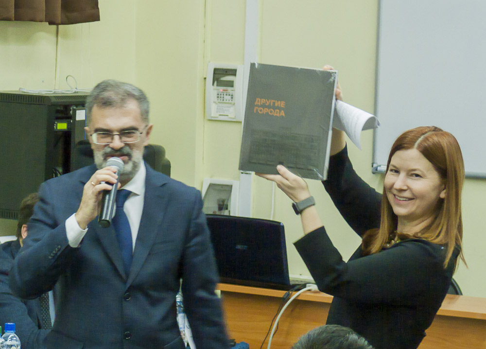 Елизавета Солонченко представила нижегородским студентам проект &laquo;Умные остановки&raquo; - фото 1