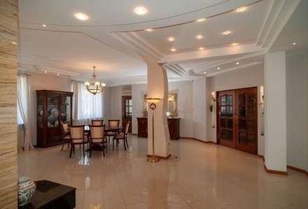 Элитную семикомнатную квартиру за 50 миллионов рублей продают в Нижнем Новгороде