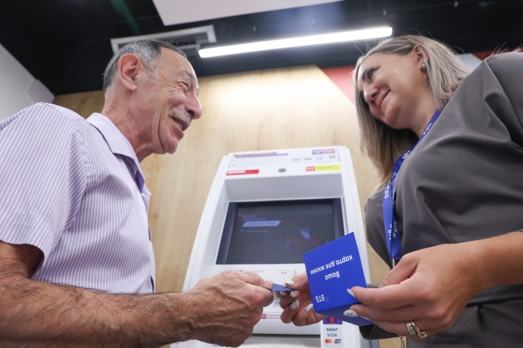 Пенсионными клиентами ВТБ стали более 4 млн человек - фото 1