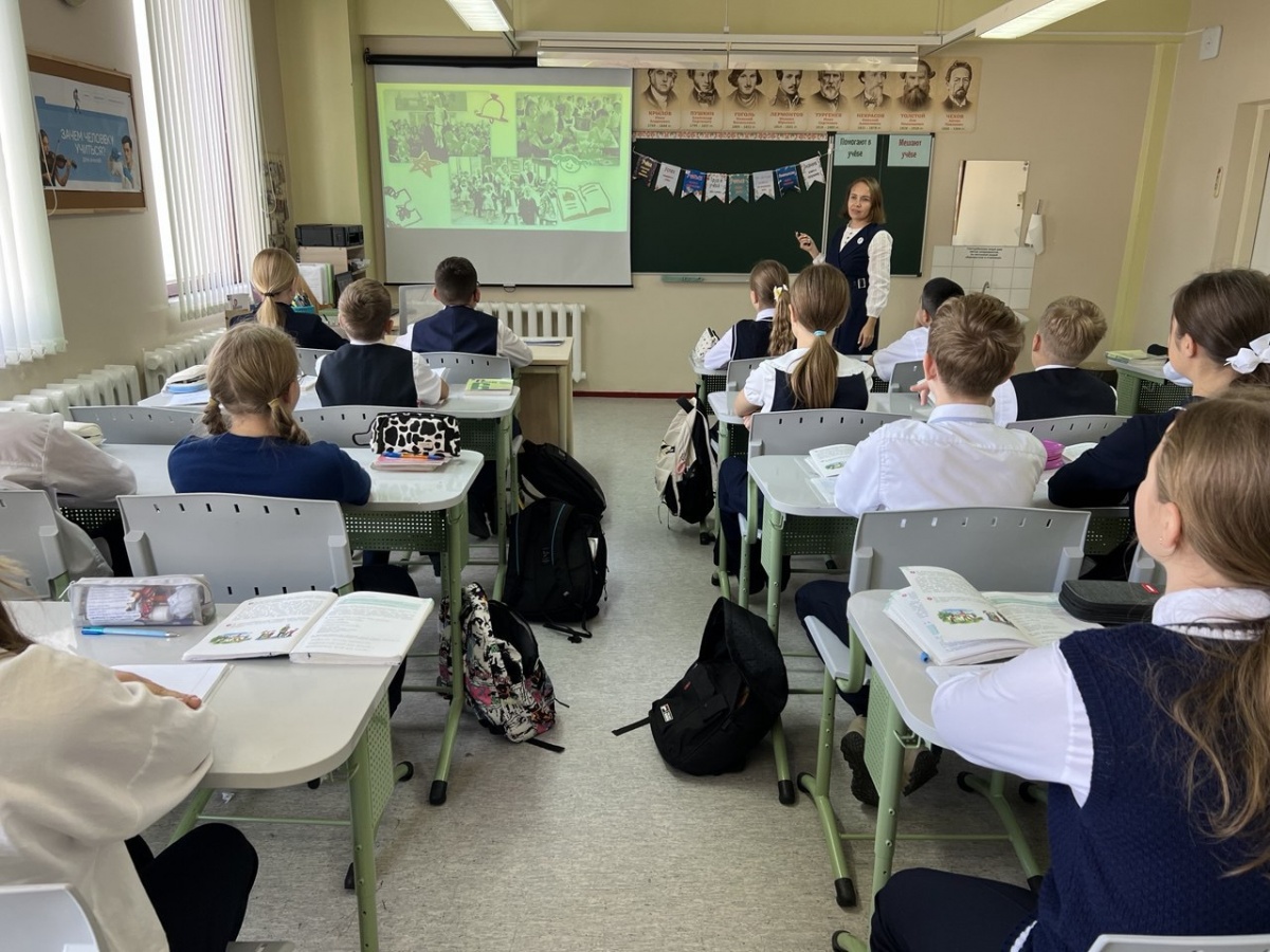 Известные мелодии вместо звонков звучат в школах Нижнего Новгорода - фото 1