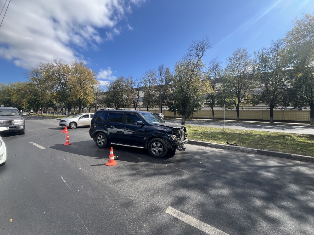 Мотоциклист умер после ДТП на проспекте Ленина в Нижнем Новгороде  - фото 1