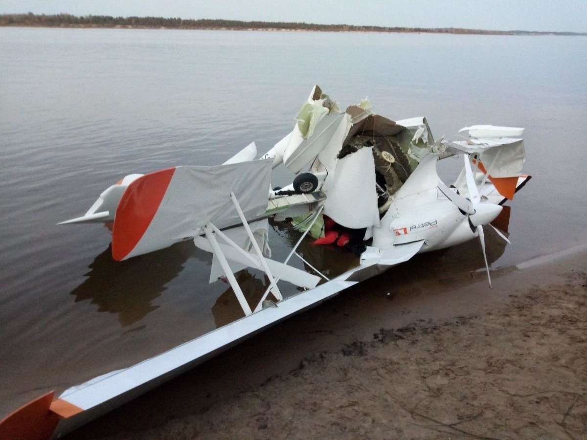 СК проводит проверку по факту падения самолета в Волгу в Кстовском районе - фото 1