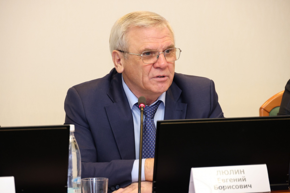 Международный тест по истории проведут в здании Законодательного собрания - фото 1