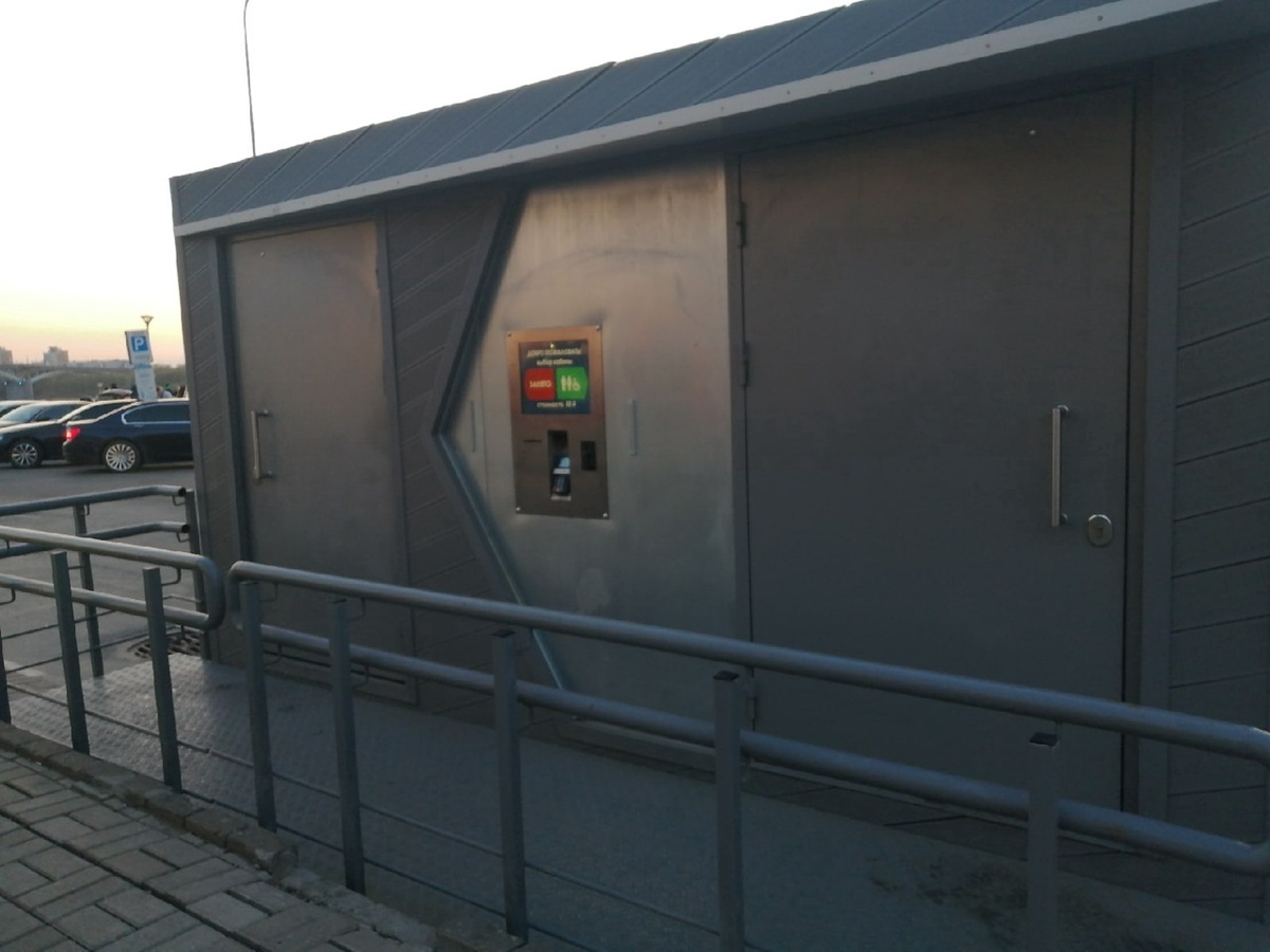 Вонючий туалет у Речного вокзала отремонтировали в Нижнем Новгороде