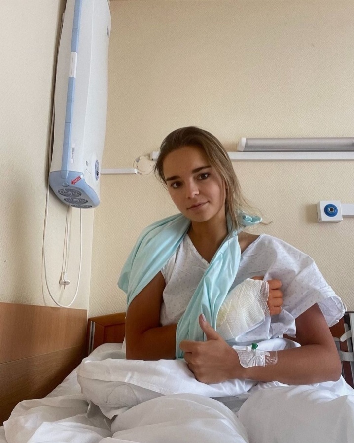 Нижегородскую гимнастку Дину Аверину выписывают из больницы - фото 1