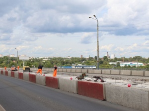 Четыре полосы Мызинского моста откроют для транспорта 1 сентября
