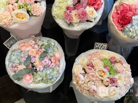 Мужчины, готовьтесь. Рассказываем, сколько стоят цветы к 8 марта в Нижнем Новгороде - фото 30