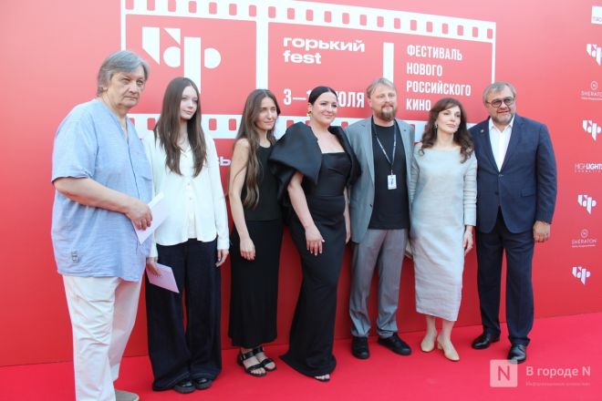 Фоторепортаж: знаменитости на открытии «Горький fest» в Нижнем Новгороде - фото 108