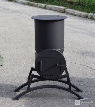 Танк-мангал и деревянные иконы: фоторепортаж с новой выставки от заключенных в Нижнем Новгороде - фото 24