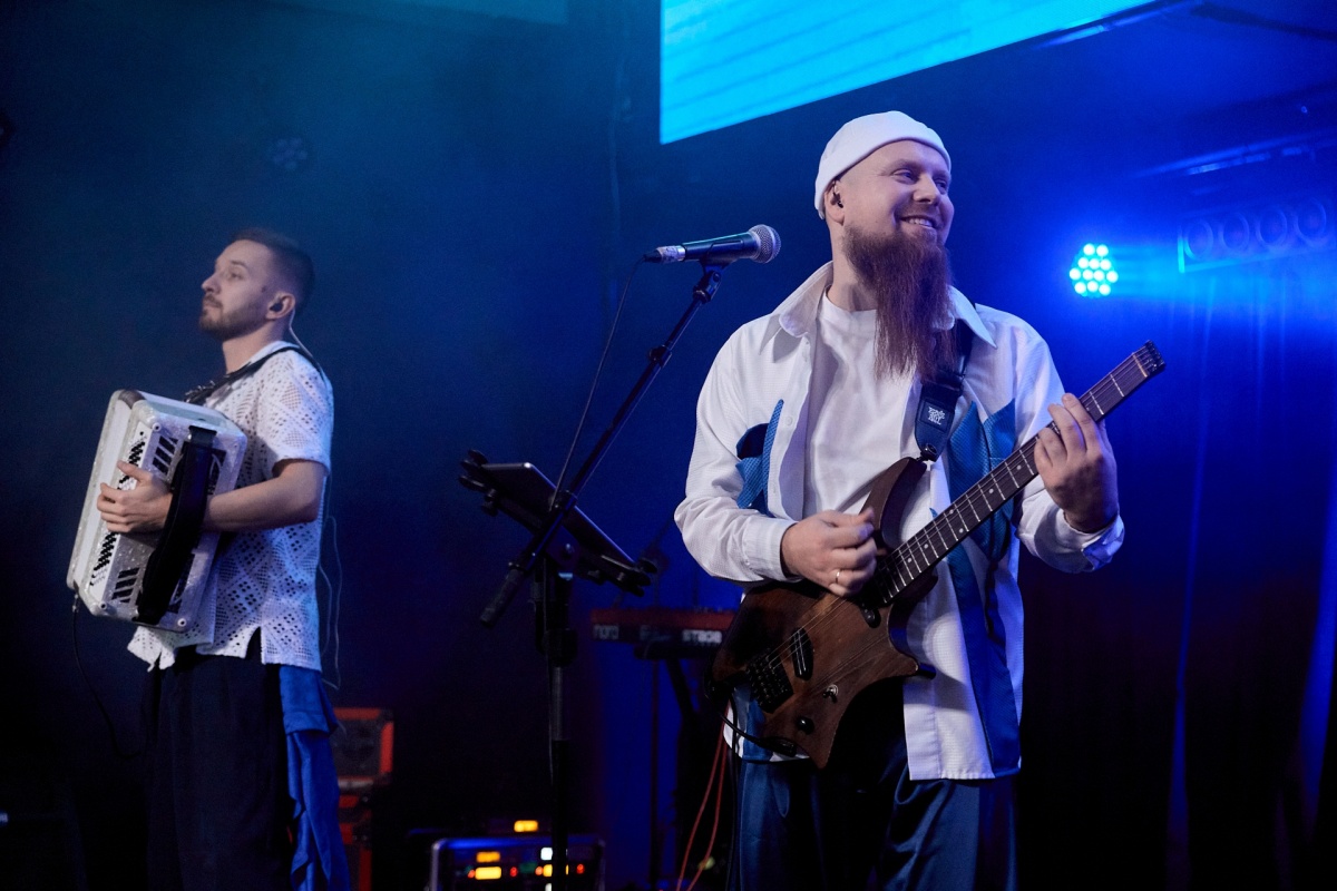 «Любовь — самый желанный райдер»: интервью с необычной кавер-группой «Еще не вечер» из Нижнего Новгорода - фото 2