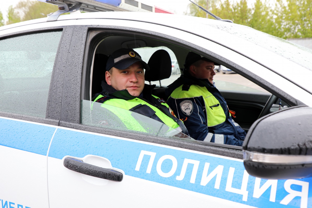 Водителя с инсультом спасли нижегородские полицейские