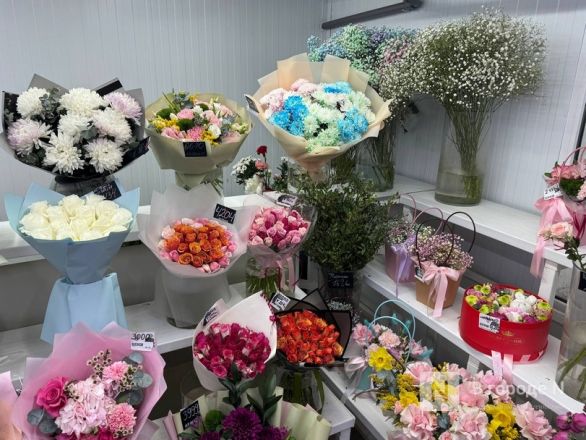 Мужчины, готовьтесь. Рассказываем, сколько стоят цветы к 8 марта в Нижнем Новгороде - фото 80