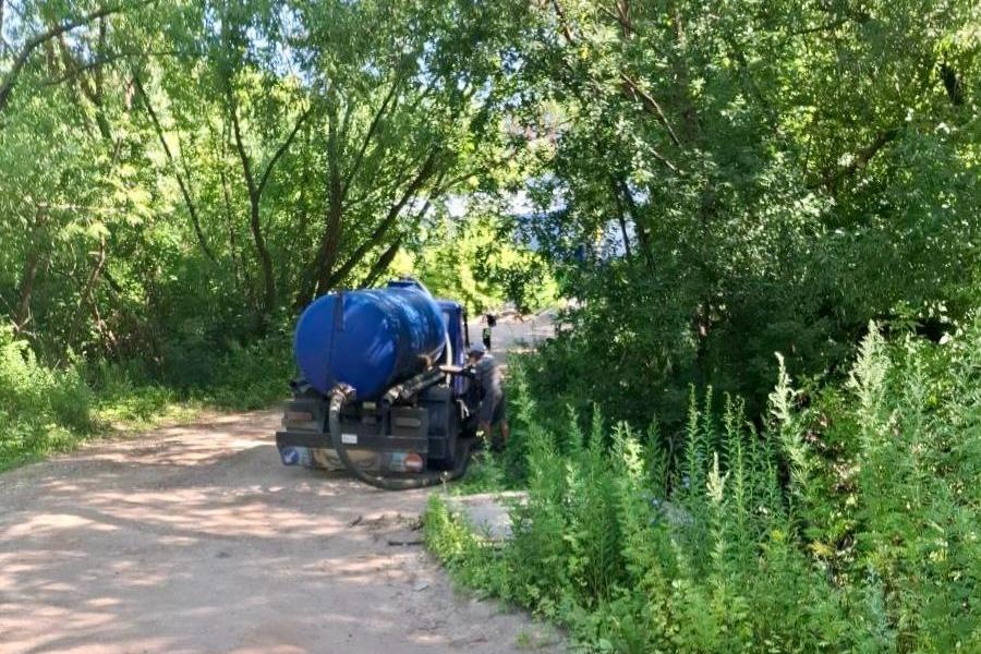 Машину забрали у &laquo;черного&raquo; ассенизатора в Нижнем Новгороде - фото 1