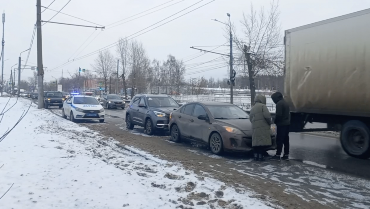 Ребенок пострадал в ДТП на Московском шоссе в Нижнем Новгороде - фото 1