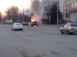 В Сормовском районе объявлены в розыск поджигатели машины главы администрации