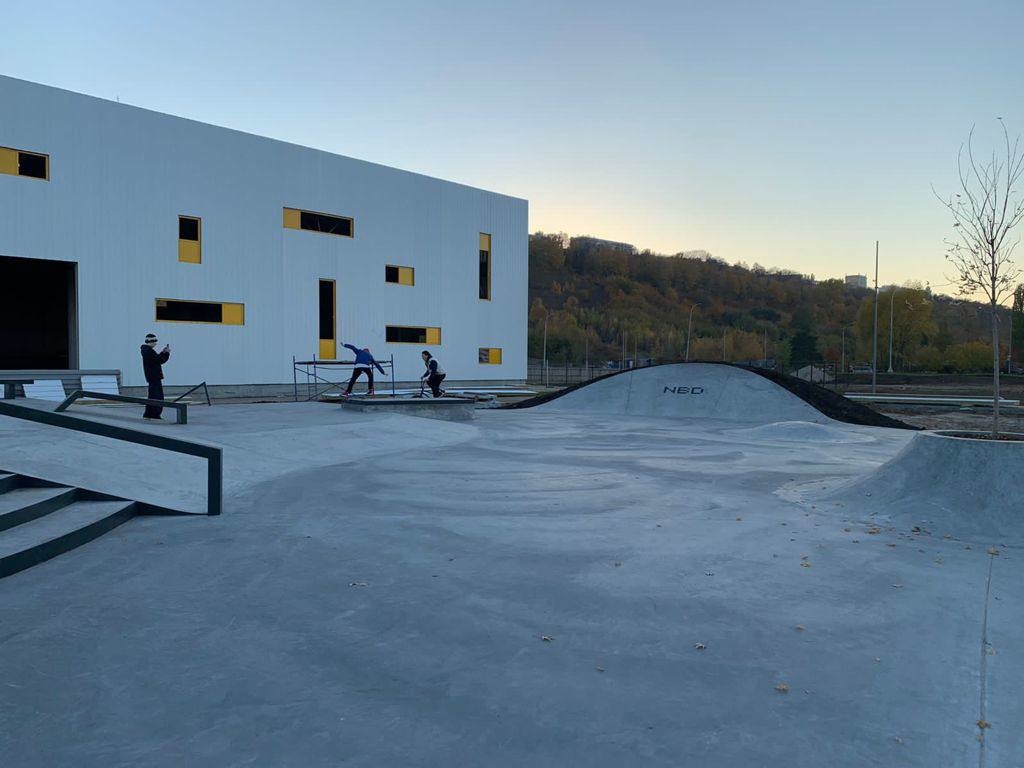Площадь скейт-парка на Гребном канале составила 850 квадратных метров - фото 1
