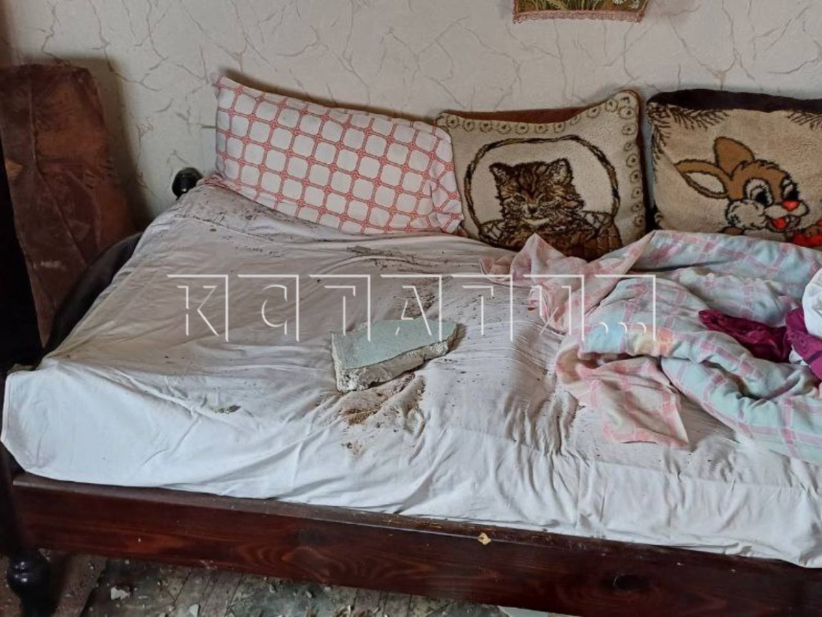 Обрушение потолка в доме на улице Ильинской закончилось проверкой СК - фото 1