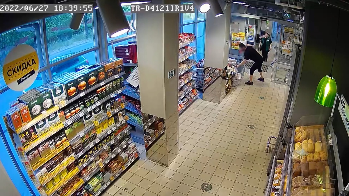 Продавщица в Дзержинске пыталась задержать похитителя решеток для барбекю - фото 1