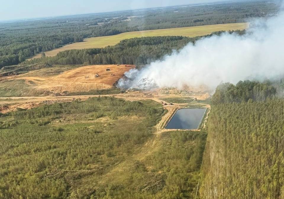 Названа возможная причина пожара на мусорном полигоне под Городцом - фото 1