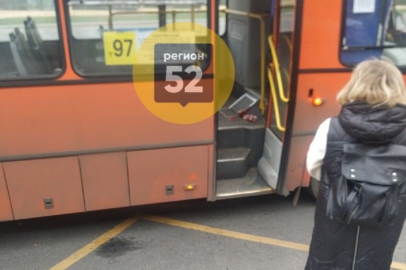 Валидаторами оборудуют задние площадки автобусов нижегородского маршрута Т-70