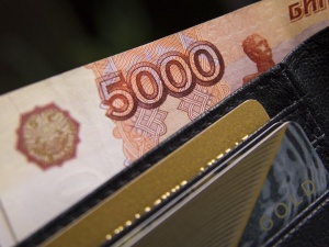 5 платных услуг, которые вам легко могут навязать в банке