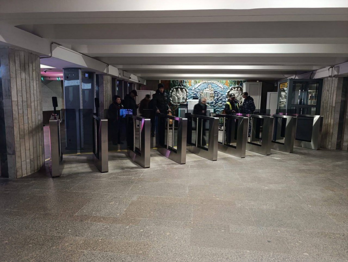 Турникеты обновили на станции метро «Заречная» в Нижнем Новгороде - фото 1