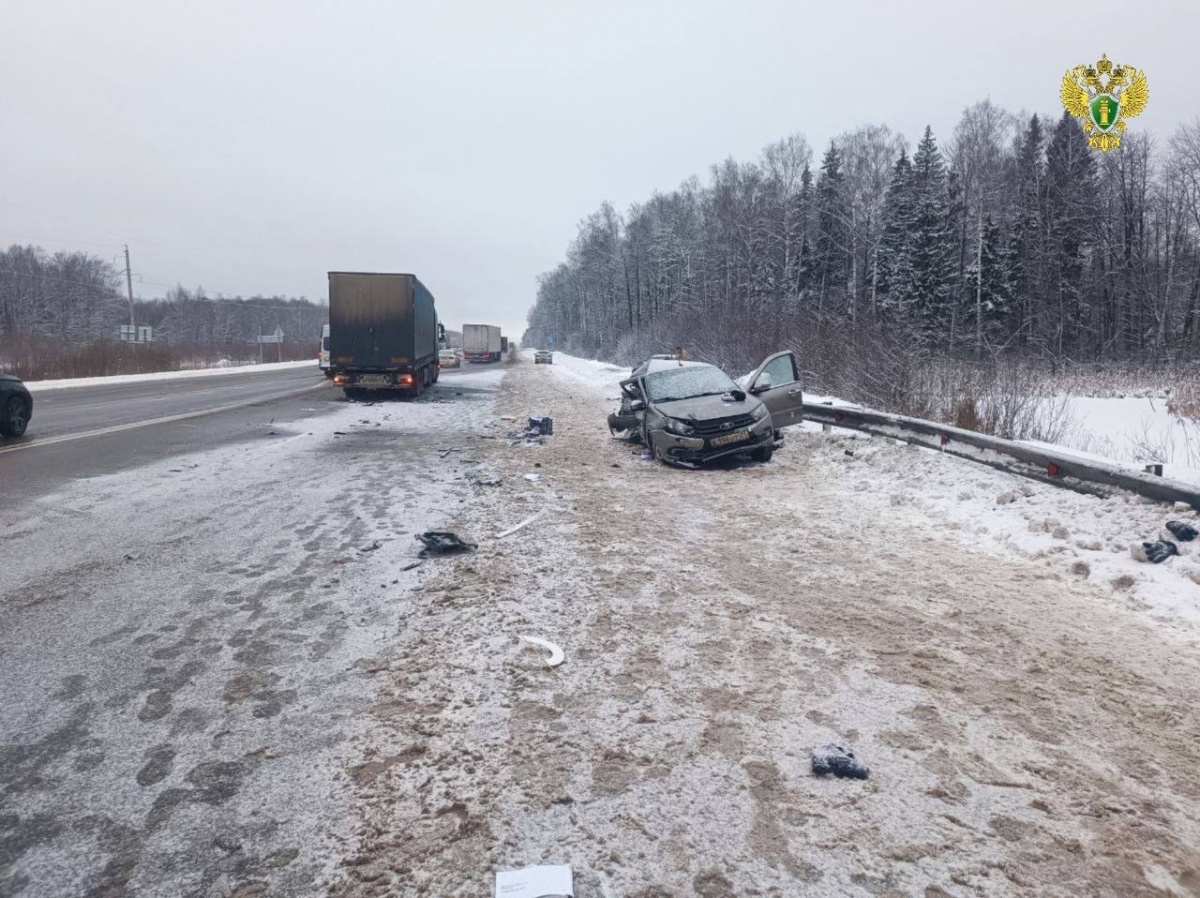 Гибель чиновников и трагедии на остановках. 16 самых жутких ДТП в Нижегородской области в 2025 году - фото 16