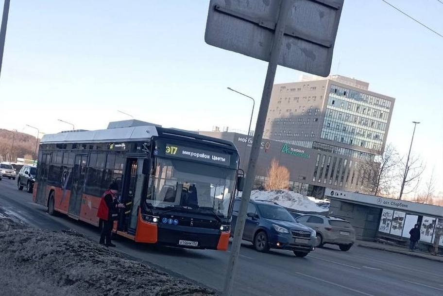 «Нижегородэлектротранс» признал поломку электробуса около ЖК «Цветы»