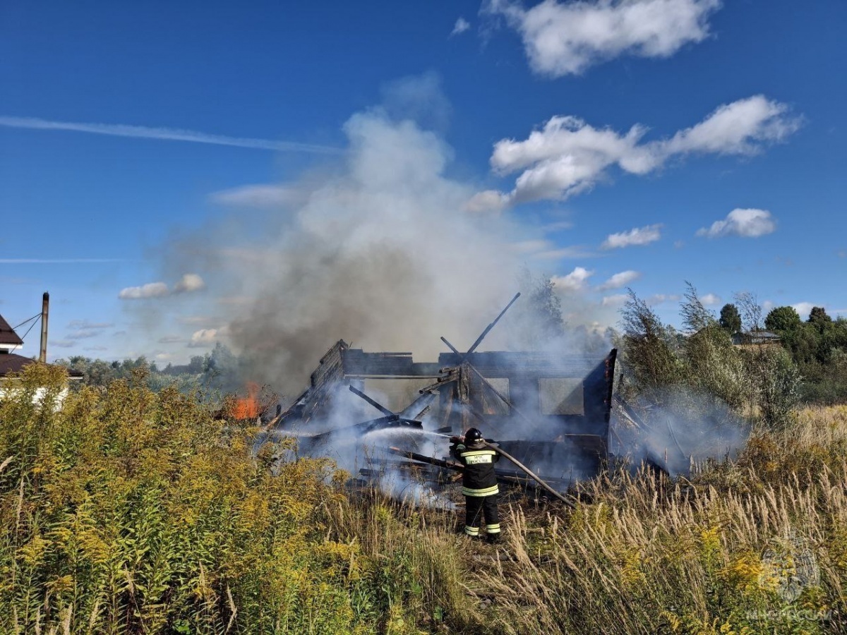 Родители мальчиков, спаливших дом под Нижним Новгородом, заплатят 4 млн рублей - фото 1
