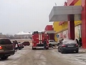 Торговый центр эвакуировали в Автозаводском районе