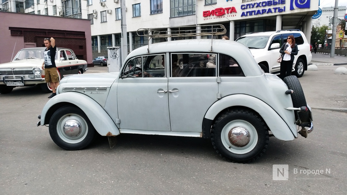 Редкие автомобили на нижегородских улицах: колеса страны Советов - фото 56