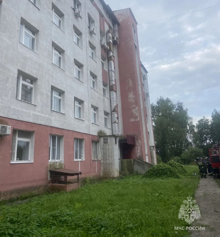 Пожар случился в Павловской ЦРБ в Нижегородской области: подробности и фото - фото 1
